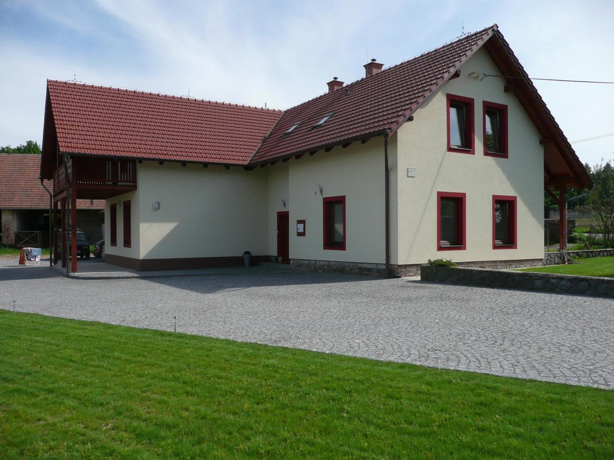 Penzion Lipina Slatiňany エクステリア 写真